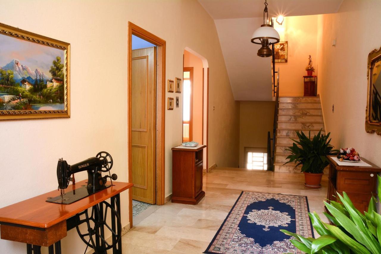 B&B La Genziana Fonni Exterior photo
